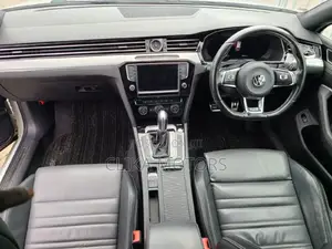 Volkswagen Passat 2017 Pearl