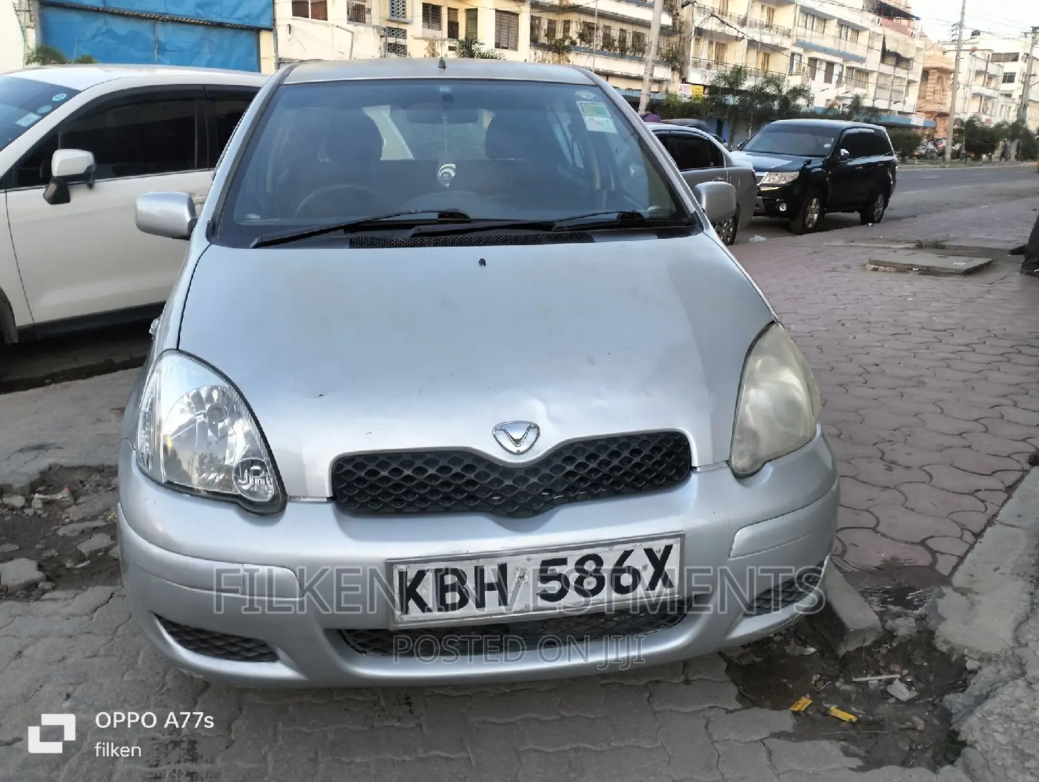 Toyota Vitz 1.3 FWD 5dr 2003 Silver