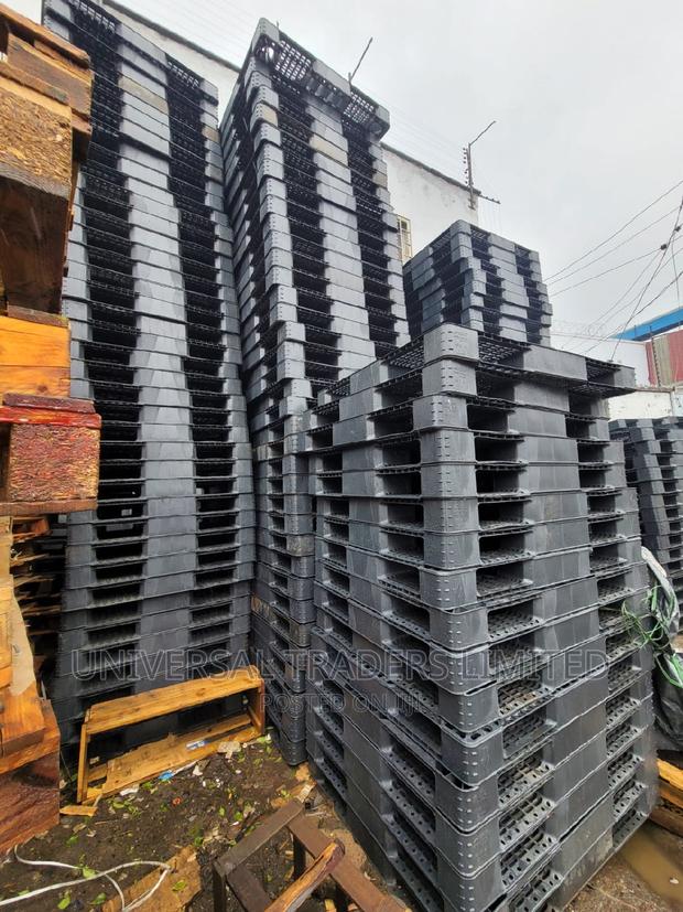 Plastic Pallets - Premium Plastic Pallets - Plastic Pallets - main view