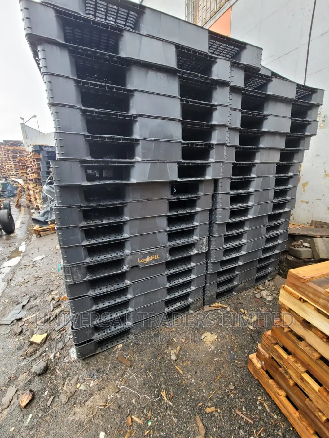 Plastic Pallets - Heavy Duty Plastic Pallets - Plastic