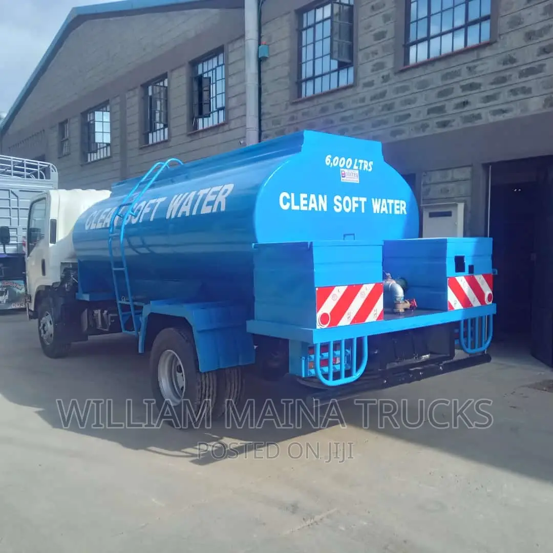 Isuzu FRR Water Bowser