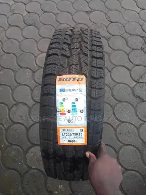 235/75 R15 Boto