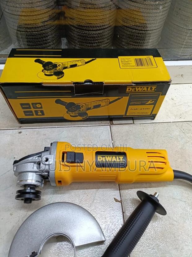 Dewalt Grinder 4inch - thumbnail 4
