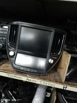 Crown 2015 Radio.