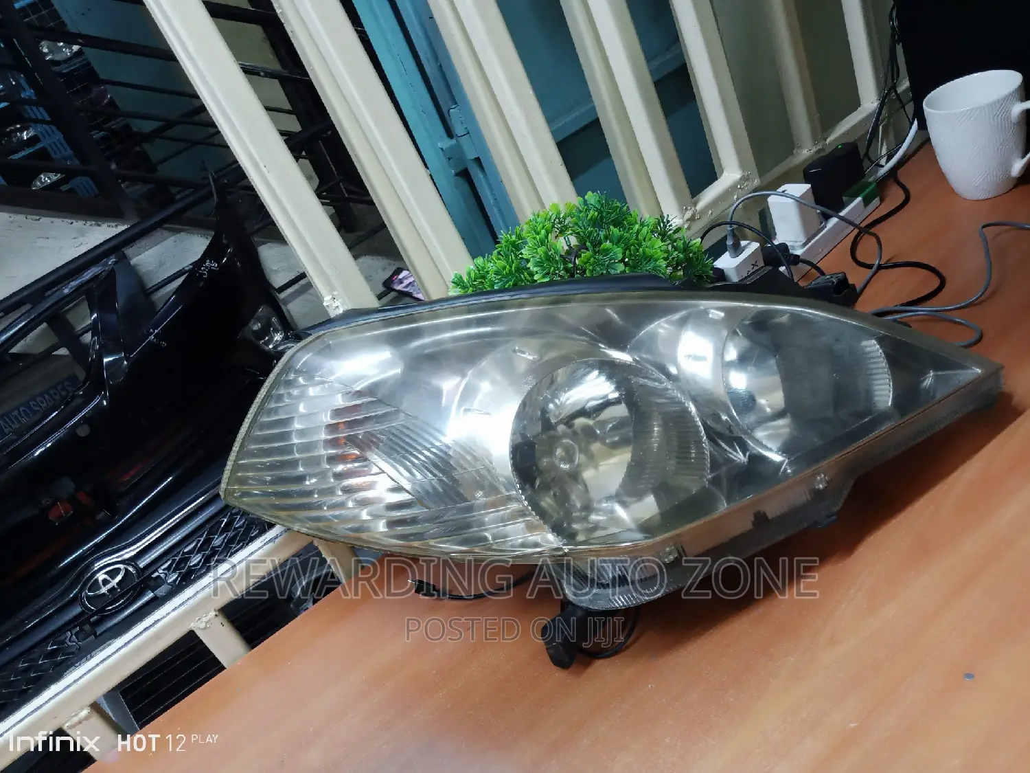 Nissan Y11 Wingroad Headlight Non Xenon RHS