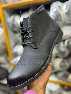 Cacatua Official Boots 40-44