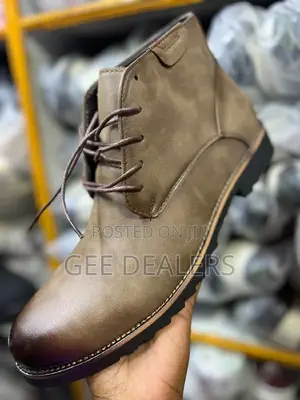 Cacatua Official Boots 40-44