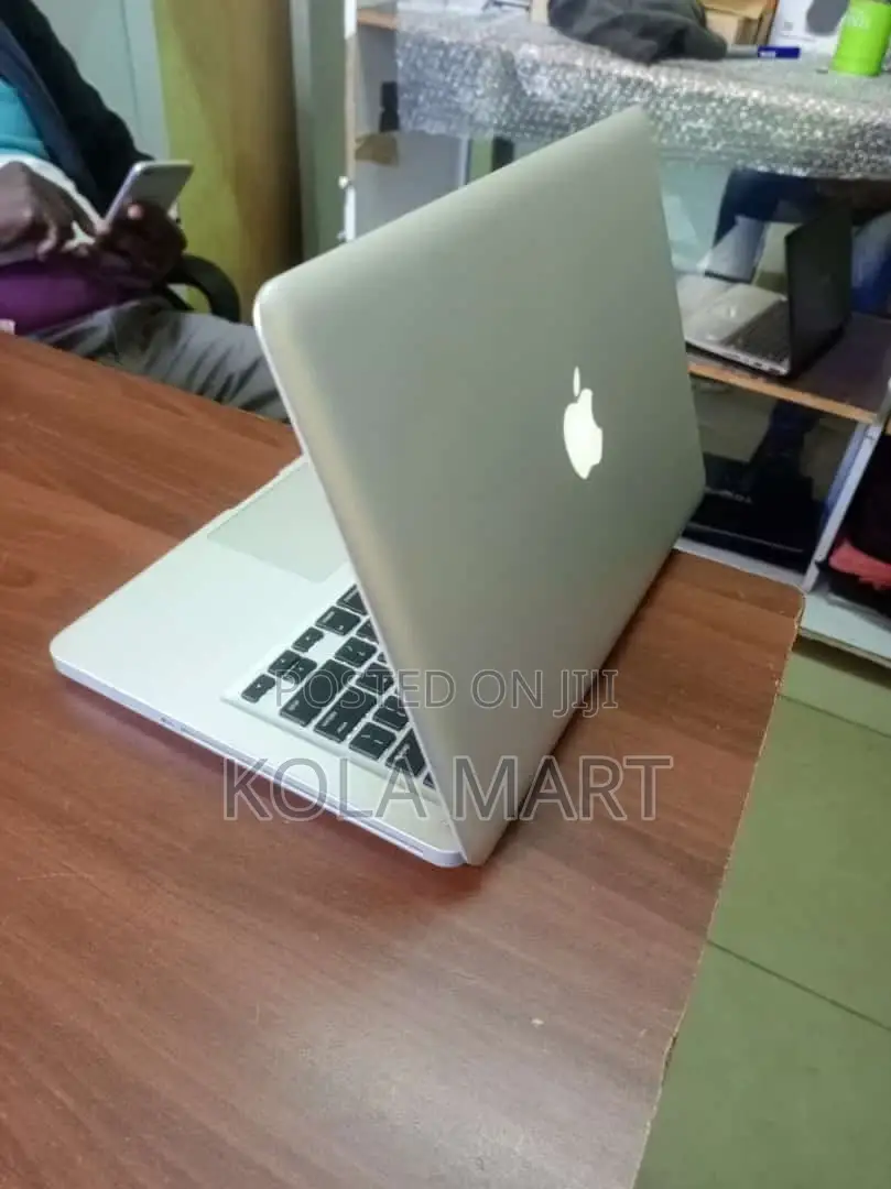 Laptop Apple MacBook 2013 8GB Intel Core I5 HDD+SSD 500GB