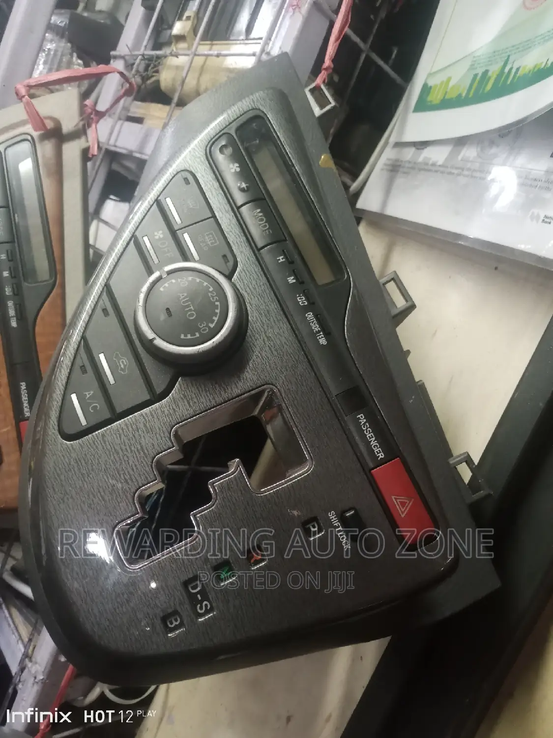 Toyota ISIS Ac Control.