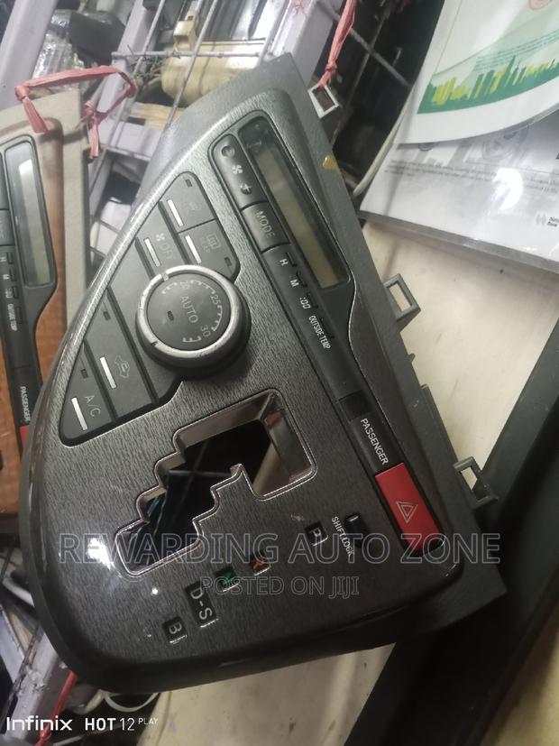 Toyota ISIS Ac Control.