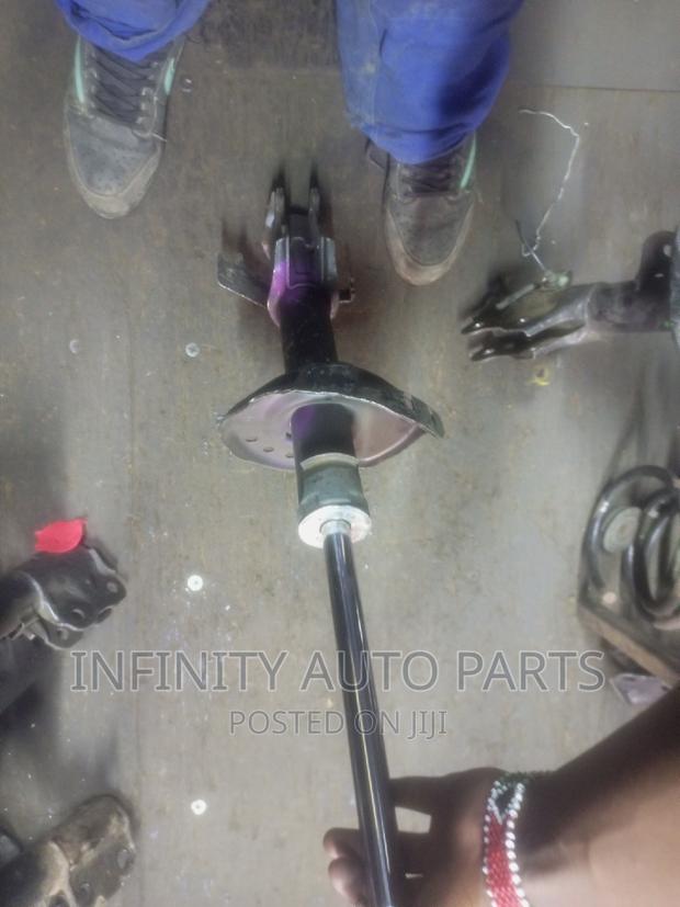 Honda Cr-v Front Shocks - main view