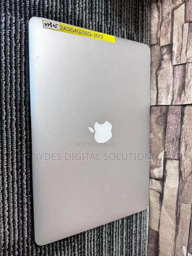 Laptop Apple MacBook Air 2012 4GB Intel Core I5 SSD 256GB - thumbnail 4