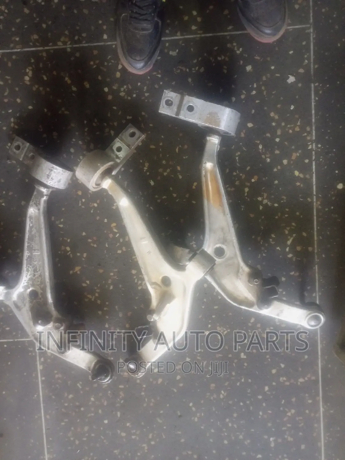 Nissan Xtail Control Arms
