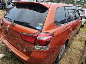 Toyota Corolla Fielder 2016 Orange