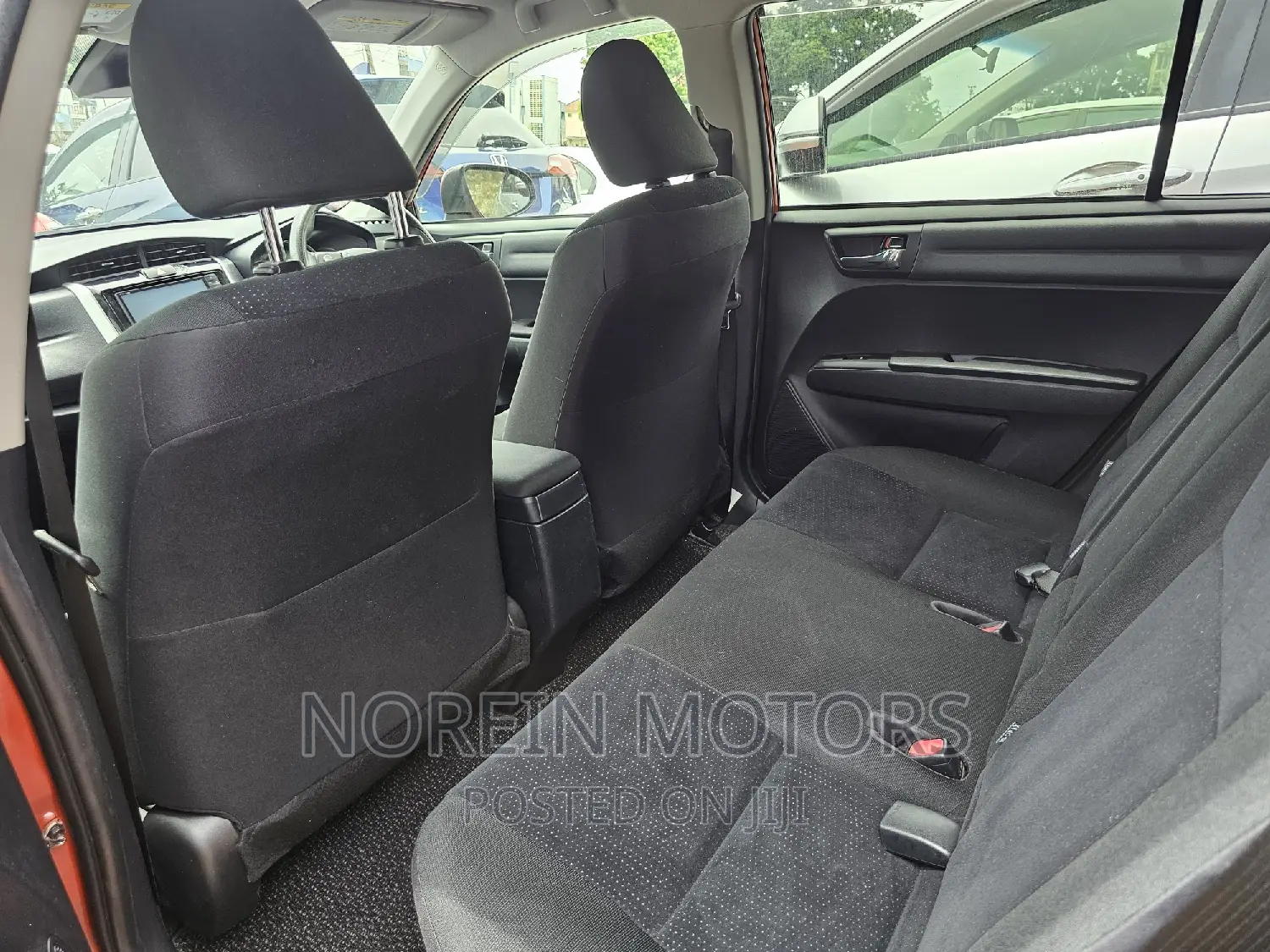 Toyota Corolla Fielder 2016 Orange