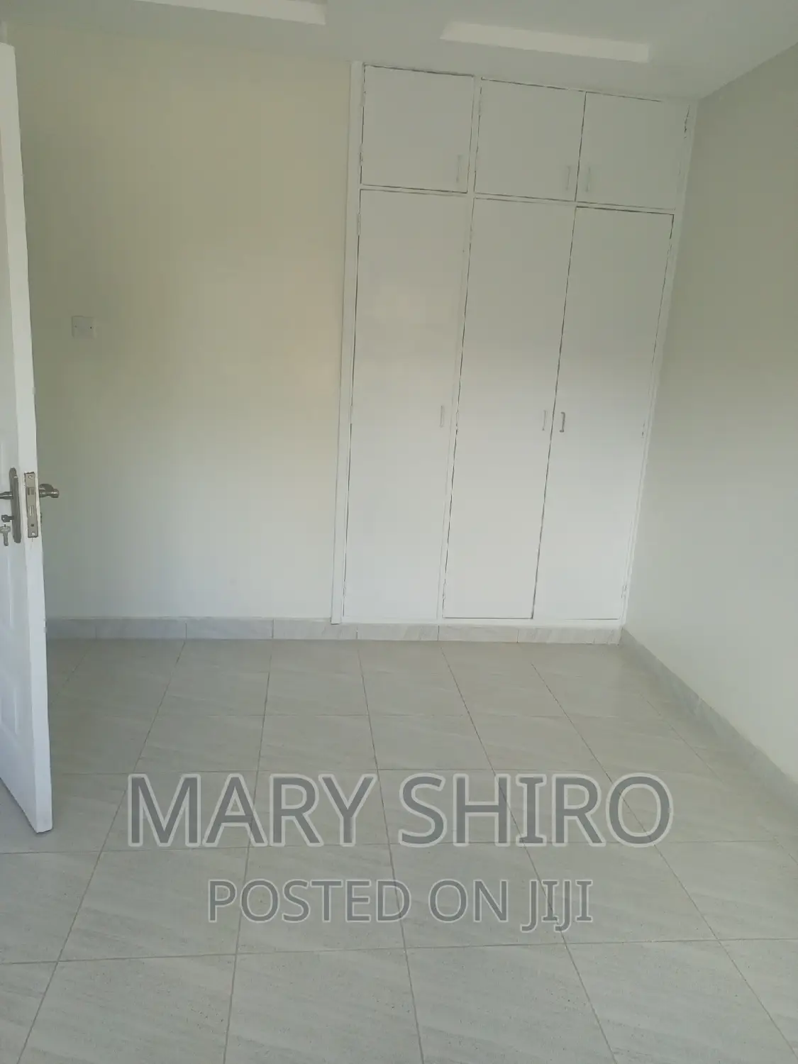 4bdrm Mansion in South B for rent