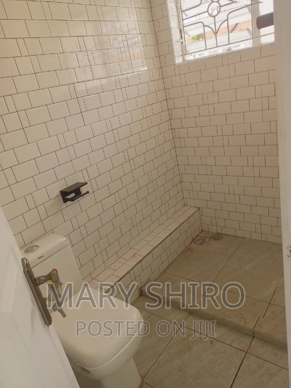 4bdrm Mansion in South B for rent