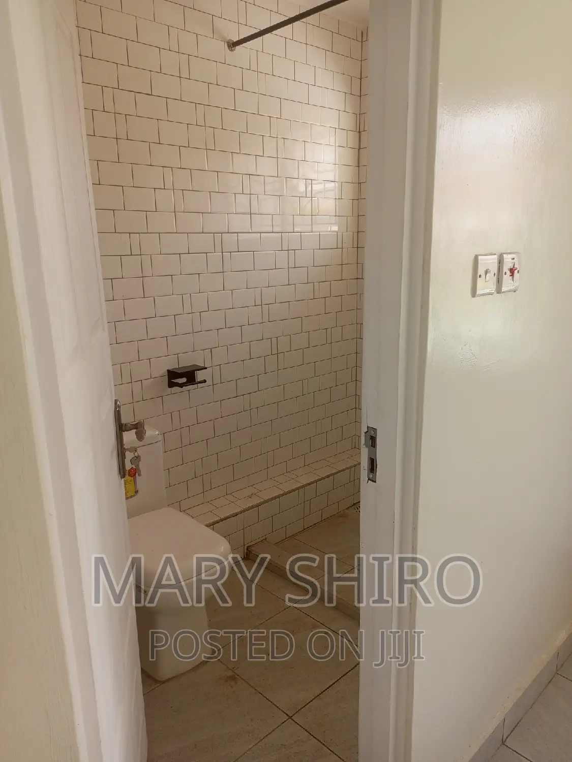 4bdrm Mansion in South B for rent