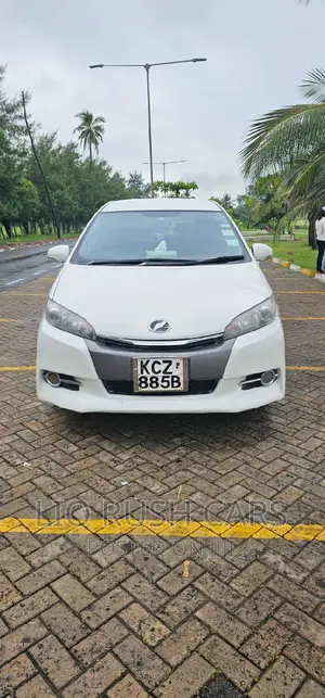 Toyota Wish 2013 White