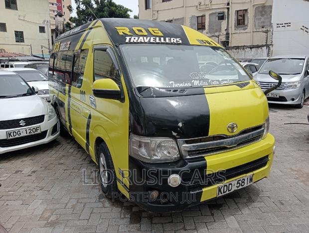 Toyota HiAce 2015 Yellow - thumbnail 3