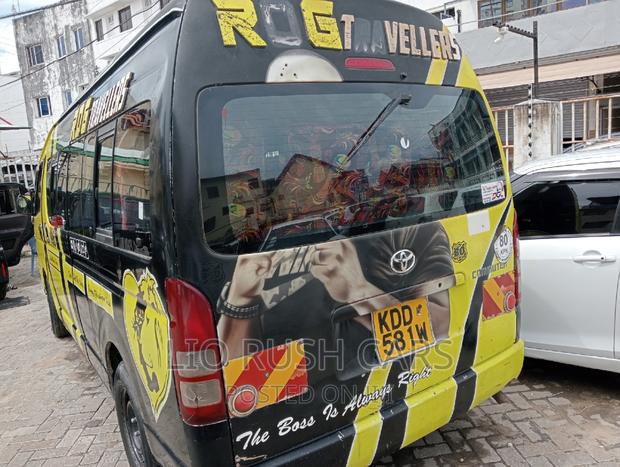 Toyota HiAce 2015 Yellow - thumbnail 4