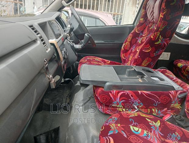 Toyota HiAce 2015 Yellow - thumbnail 6