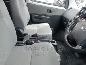 Toyota TownAce 2017 Silver