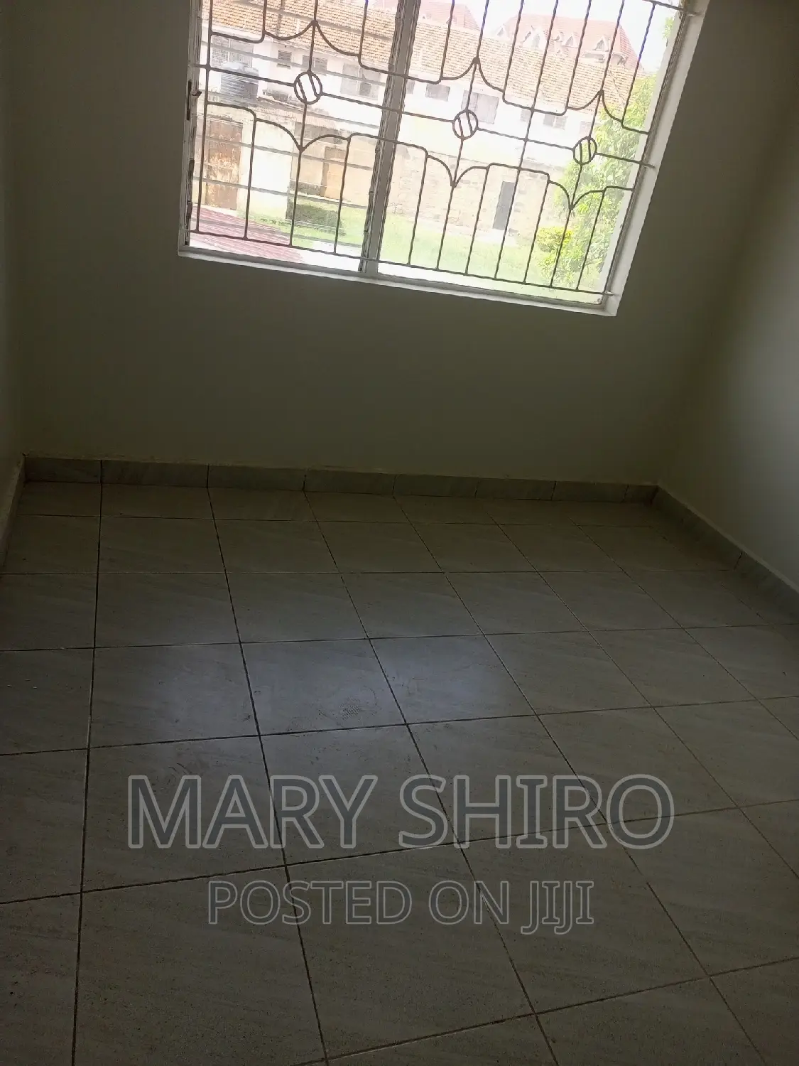 4bdrm Mansion in South B for rent