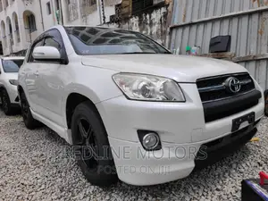 Toyota RAV4 2016 White