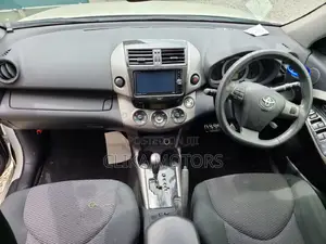 Toyota RAV4 2016 White