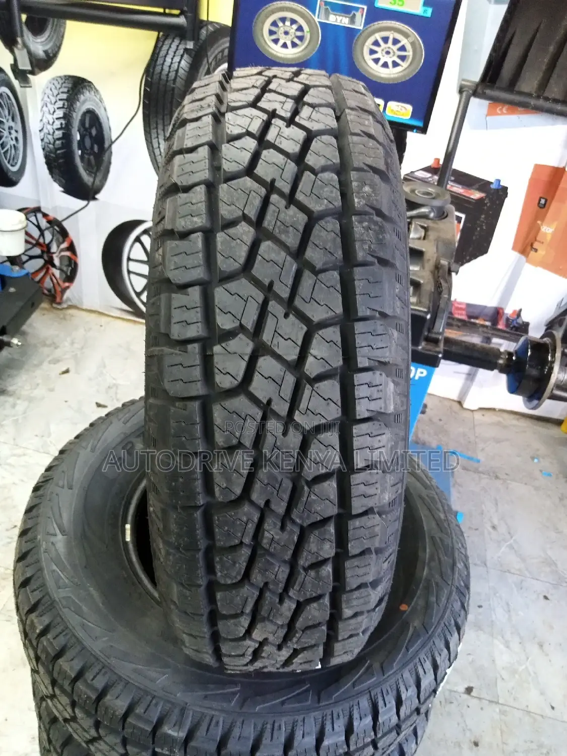 235/75r15 Sportrak All-Terrain