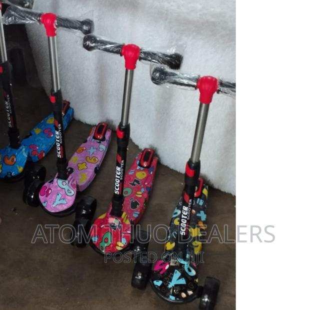 Kids Scooter With Music and Lights on Offer