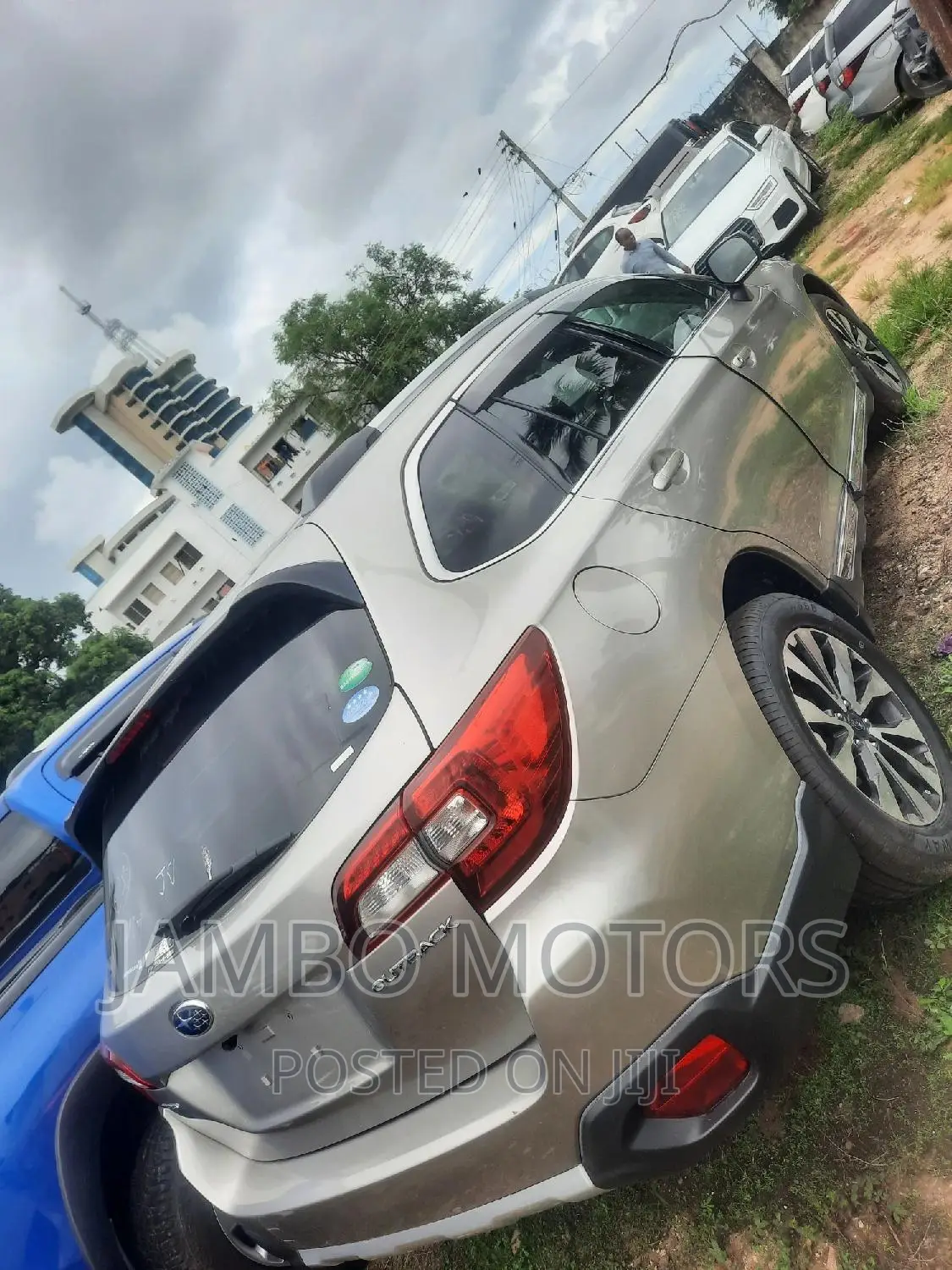 Subaru Outback 2.5i AWD 2016 Gold