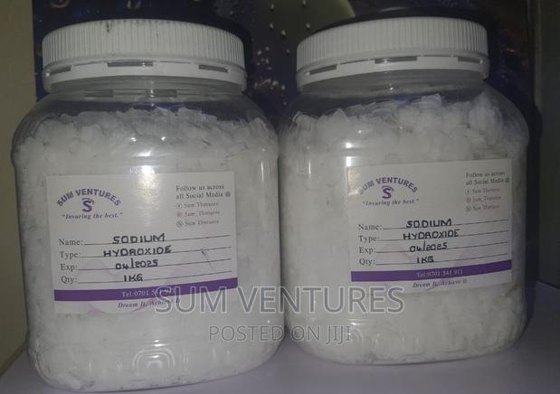 Sodium Hydroxide/ Caustic Soda/Lye - thumbnail 4