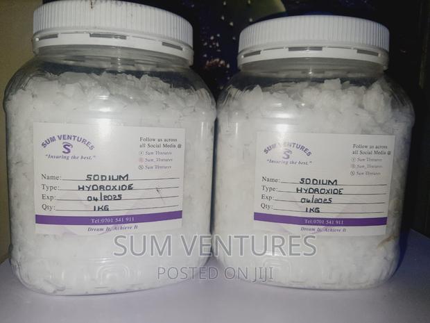 Sodium Hydroxide/ Caustic Soda/Lye - thumbnail 5