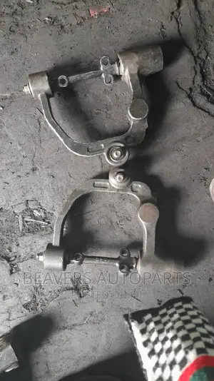 Nissan Caravan E25 Arm