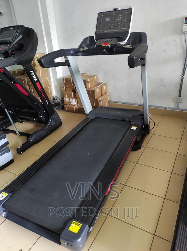 Commercial Treadmills/Merc-V7 Treadmills"Treadmill Treadmill