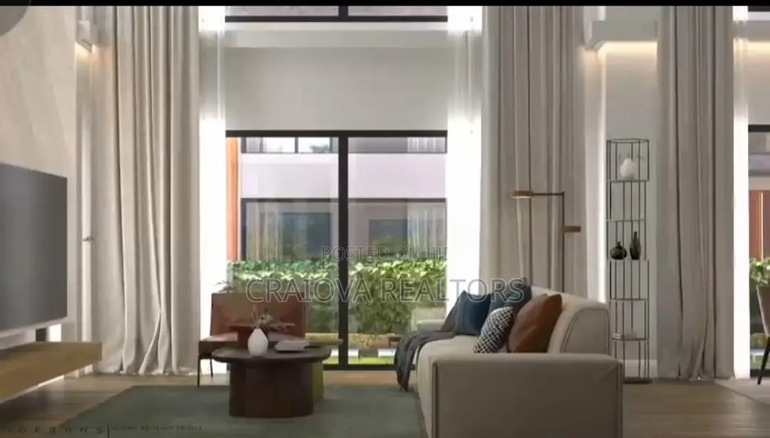 5bdrm Villa In Lavington For Sale