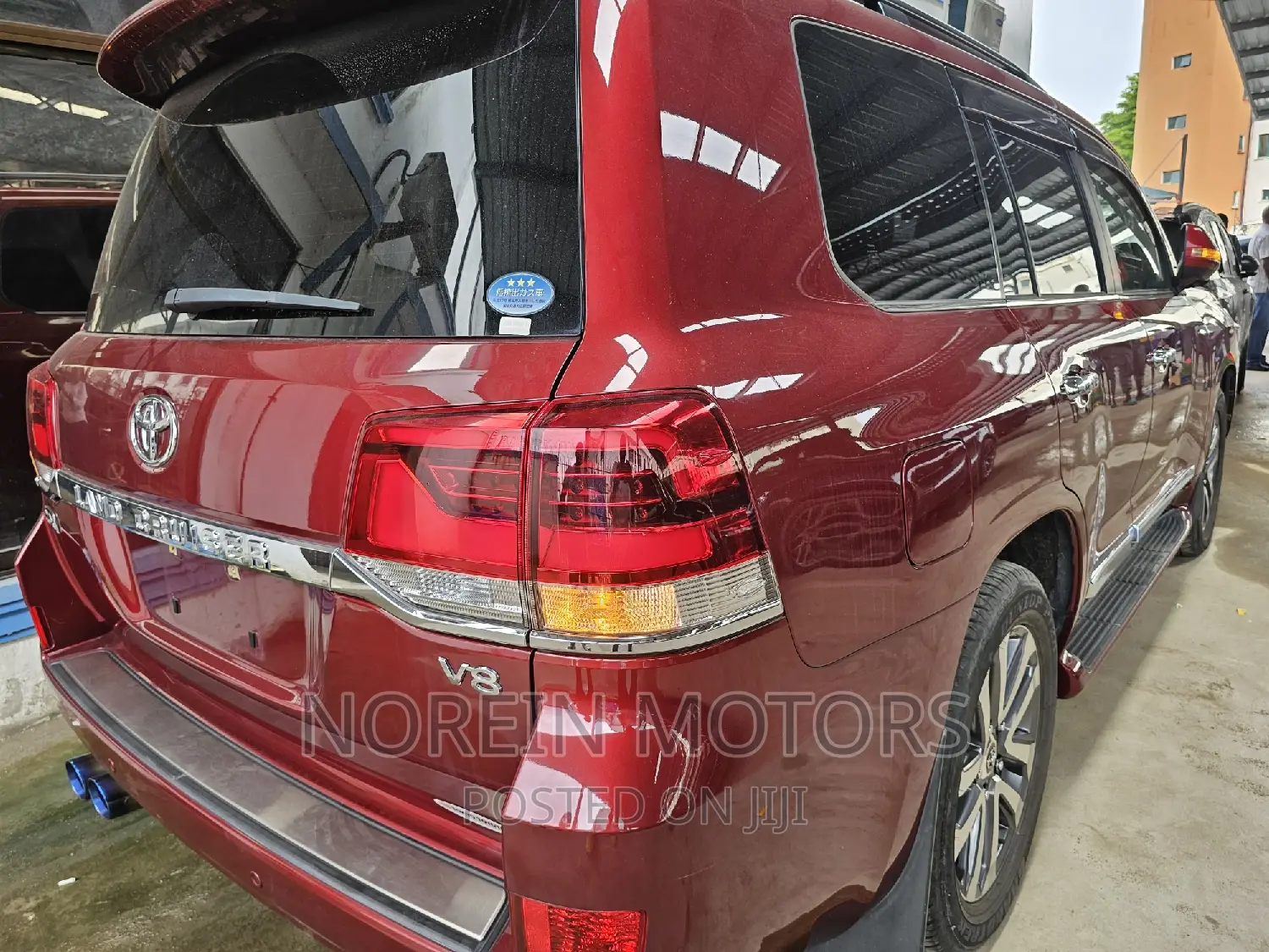 Toyota Land Cruiser 2017 Red