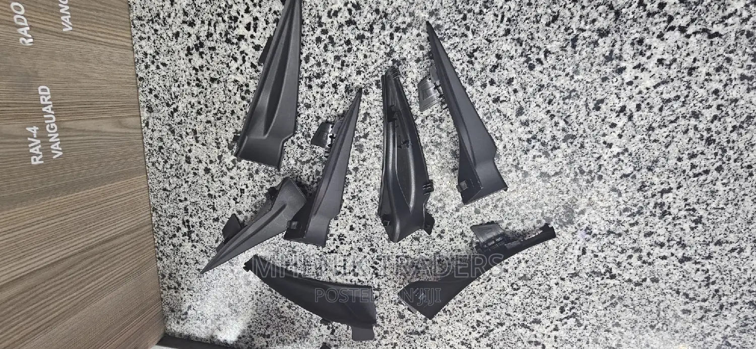 Nissan Slphy Windscreen Finishers