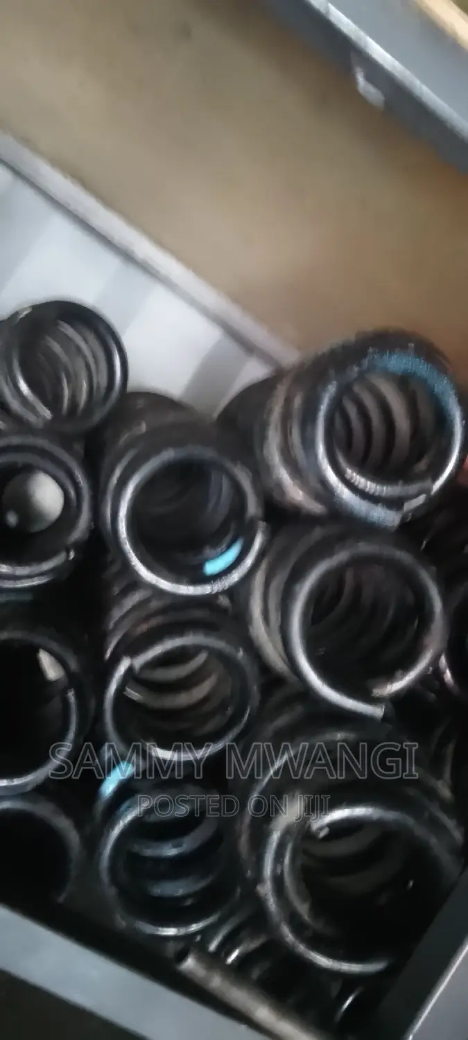 Mercedes Benz Coil Springs for Ground Clearance Ex Japan