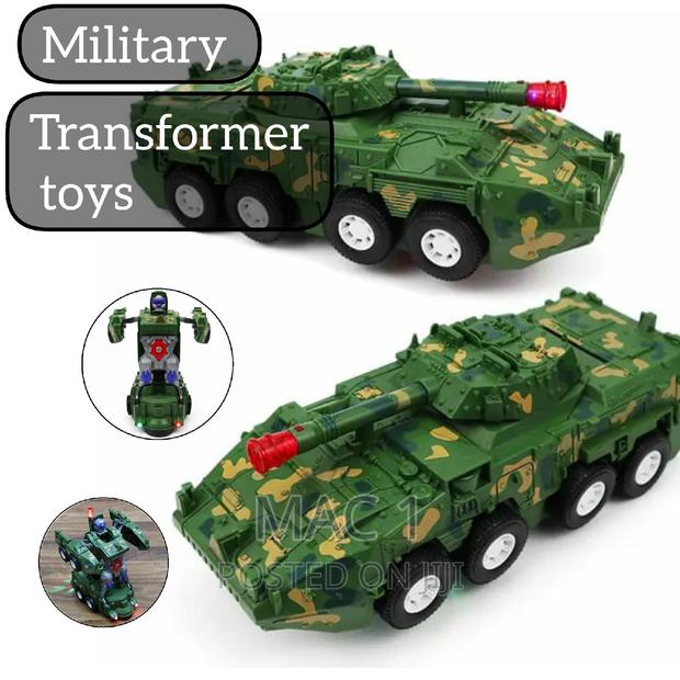 Dynamic Robot Transformer Toys - main view