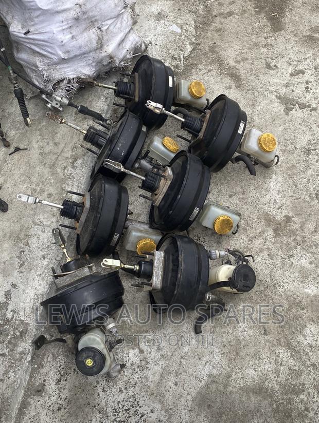 Nissan Hardbody Sahara Brake Booster