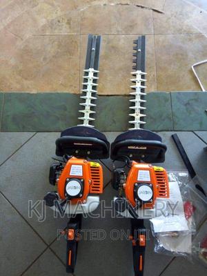 Petrol Power Hedge Trimmers -Quality Work - thumbnail 2