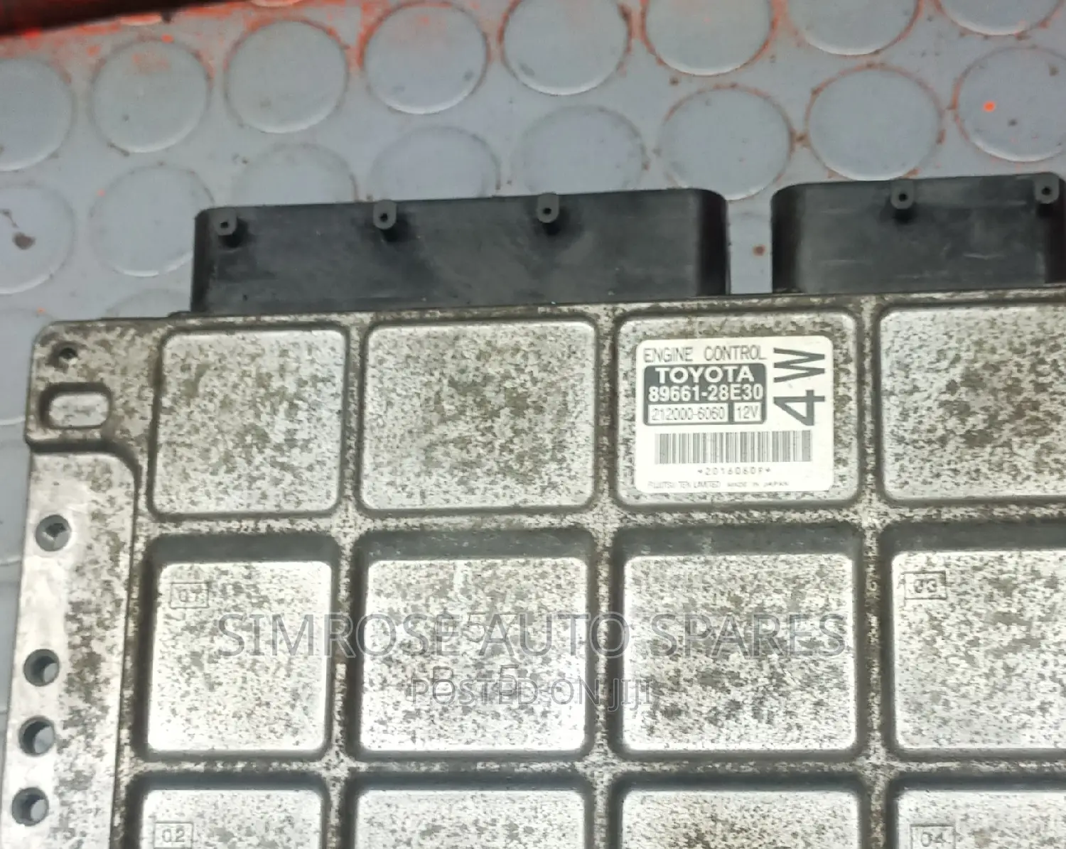 Toyota Noah, Voxy Ecu