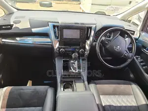 Toyota Alphard 2017 Black