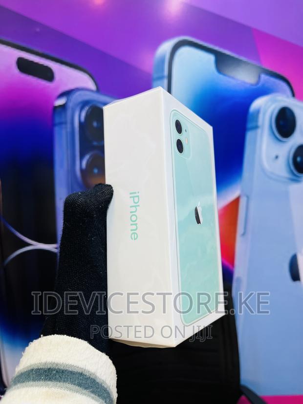 New Apple iPhone 11 128 GB Green - thumbnail 2