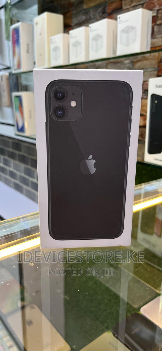 New Apple iPhone 11 128 GB Black - main view