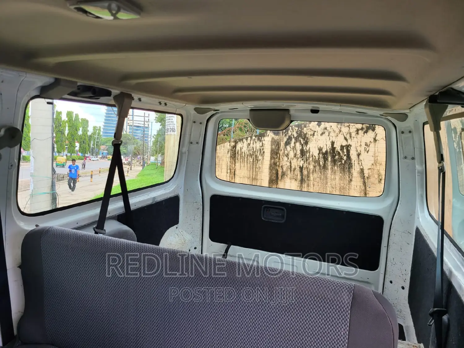 Nissan Caravan (Urvan) 2016 White