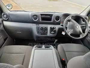 Nissan Caravan (Urvan) 2016 White